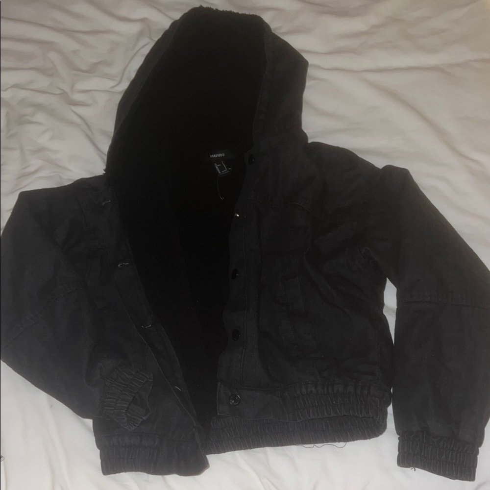 Forever 21 Textured Black Jacket Size S (Can fit most 6/8 sizes
